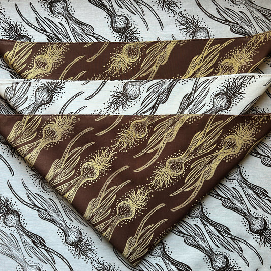 Onion Magic Block Printed Bandana
